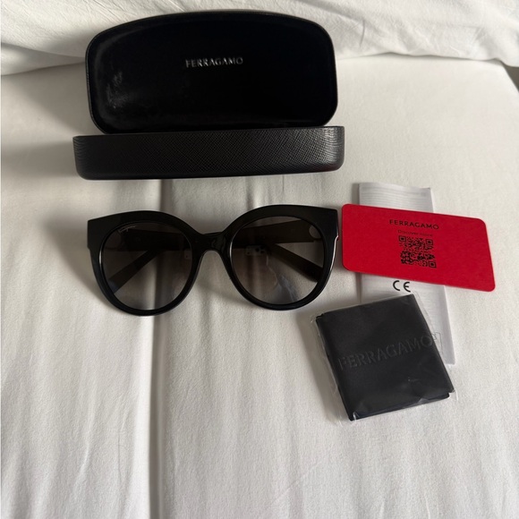 Salvatore Ferragamo Accessories - Brand New Salvatore Ferragamo Sunglasses